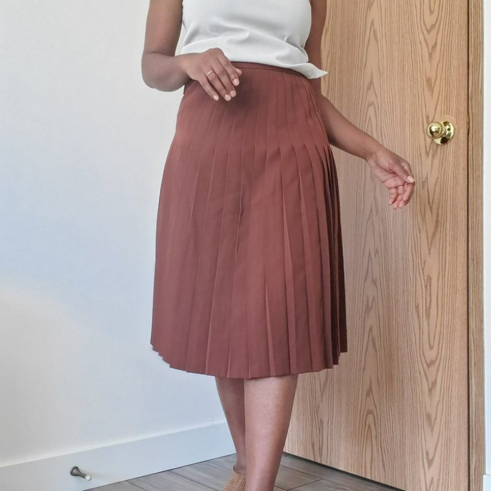 VINTAGE | Brown Academia Midi Pleated High Rise 100% Wool Skirt (Size 8) - Picture 11 of 13